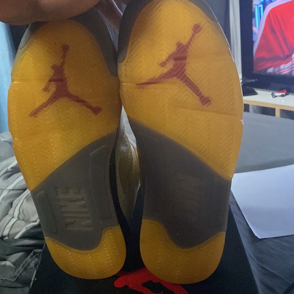 Offwhite Jordan 5 “sail”
